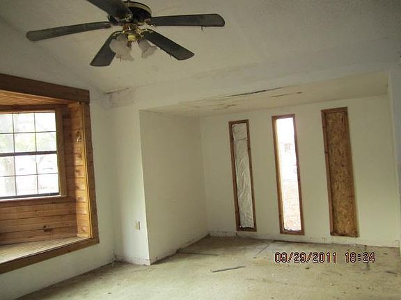 5th image of 2508 Bridge St