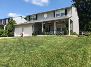 13569 Foxcroft Dr, Garfield Heights, OH 44125