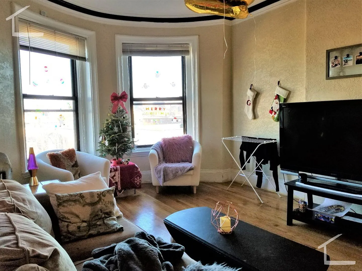No Brokers Fee, Large Unit, Eat-in Kitchen, Stainless Steek Appliances, Laundry on a Site, Can be... — Photo 4