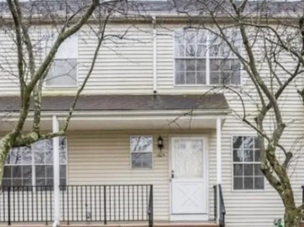 1605 Newbury Ct, Flemington, NJ 08822