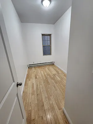 Rented by Aida Home Realty | media 14