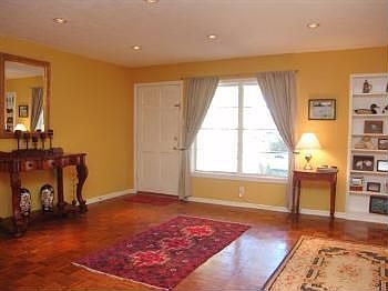 5th image of 3102 Suffolk Dr