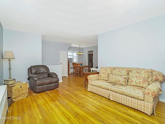 4th image of 1554 212th St