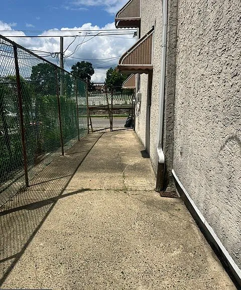 2070 E Haines St — Photo 15