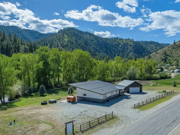 177 Mad River Road, Entiat, WA 98822