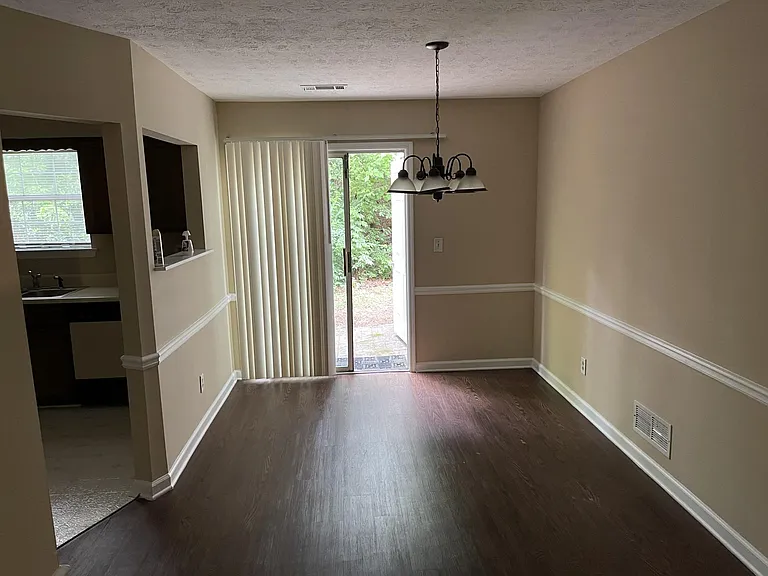 2931 Lexington Trace Dr SE — Photo 8