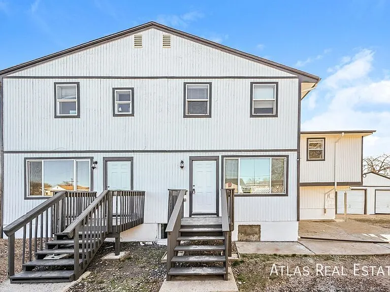 3210 W Longfellow Pl #A — Photo 2