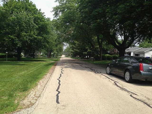 2nd image of 4N040 Locust Ave