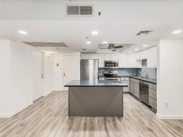 7950 E Camelback Rd Unit 305, Scottsdale, AZ 85251