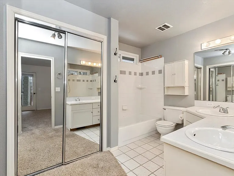 4245 S Danridge Ave — Photo 25
