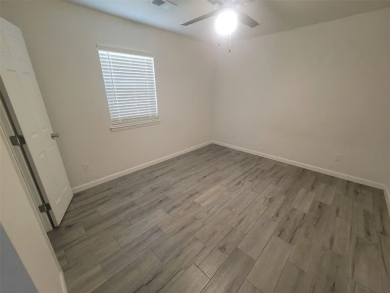22715 Braken Manor Ln — Photo 13