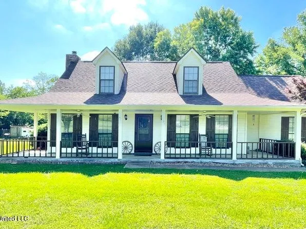 3079 Lake Grove Dr, Hernando, MS 38632