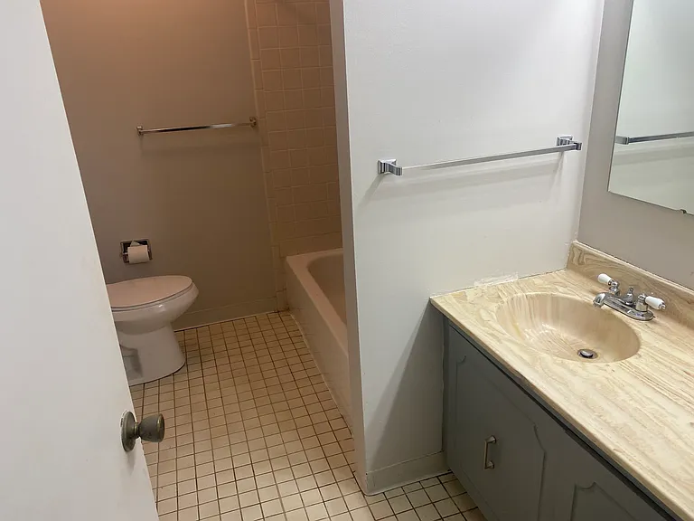5555 Heintz Rd #3 — Photo 8