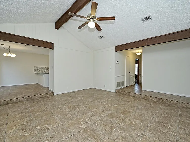 6509 Skycrest Dr — Photo 5