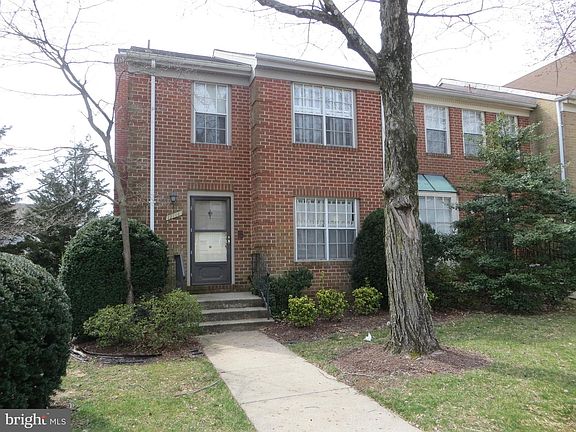 3rd image of 12114 Clifftondale Dr #230