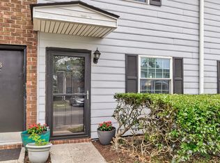 21 Rivers Point Row APT 11C, Charleston, SC 29412