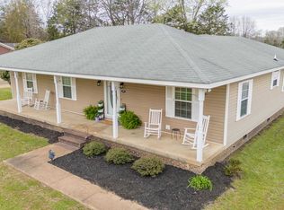 295 Farmington Rd, Savannah, TN 38372