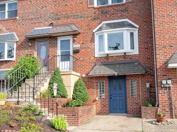 4210 Chalfont Pl, Philadelphia, PA 19154