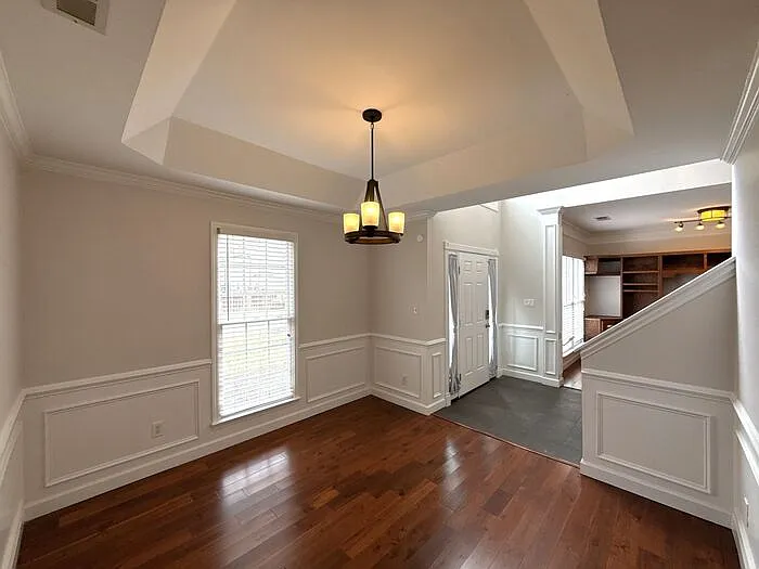 3 bed, 2.5 bath, 2200 sqft, $2,400 — Photo 4