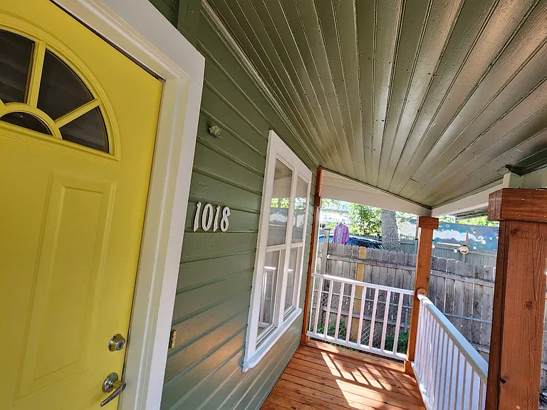 1018 W Colorado Ave — Photo 4