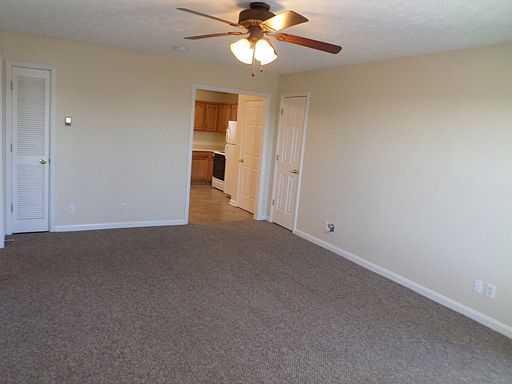1st image of 100 Pinnacle Ct APT 204