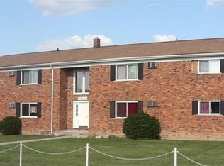 18638 Van Horn Rd APT 13, Woodhaven, MI 48183