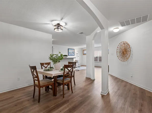 156 Proclamation Ave, Liberty Hill, TX 78642
