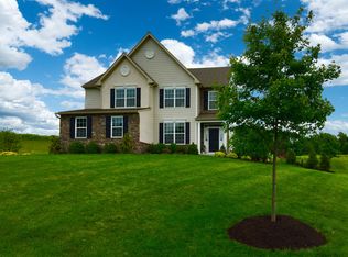 229 Ironstone Ln, Elverson, PA 19520