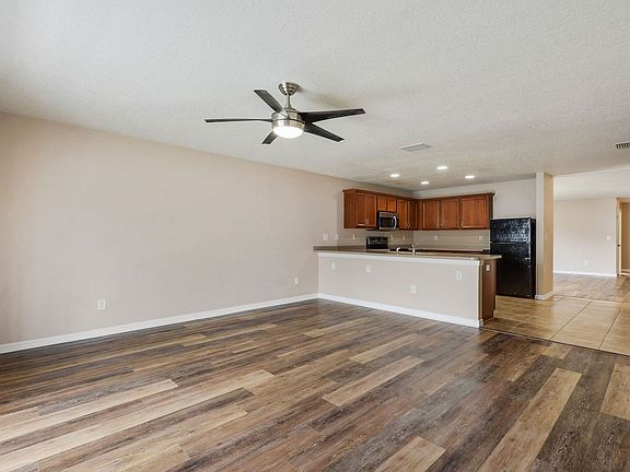 3rd image of 5113 Ballard Crest Ln