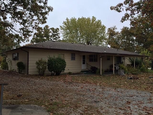 2nd image of 3113 Blake St
