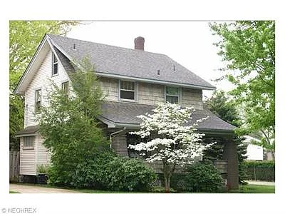 247 Oak Knoll Ave SE photo 1