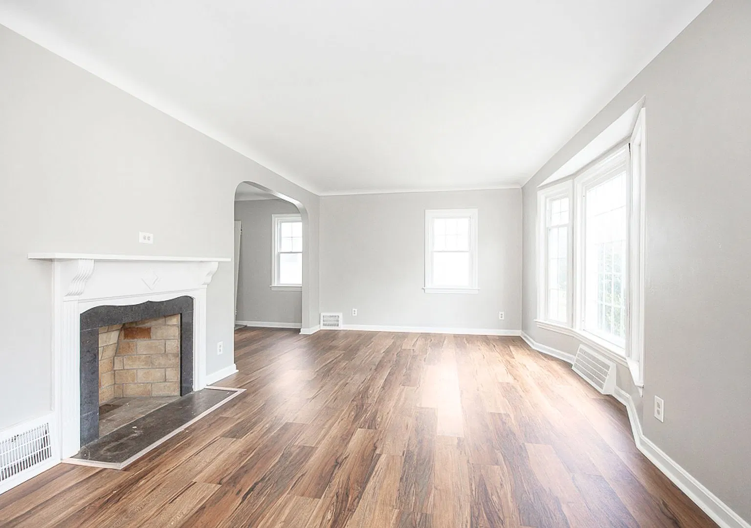 3 Bed 2 Bath Beautiful Single Family Home In Cleveland Heights! — Photo 1