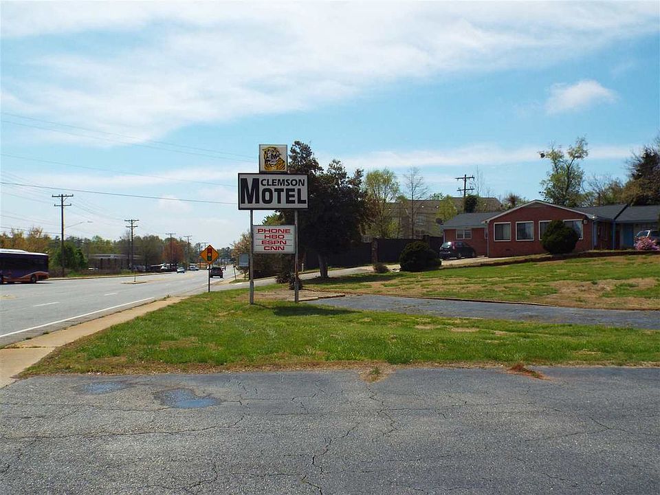 1st image of 835 Old Greenville Hwy