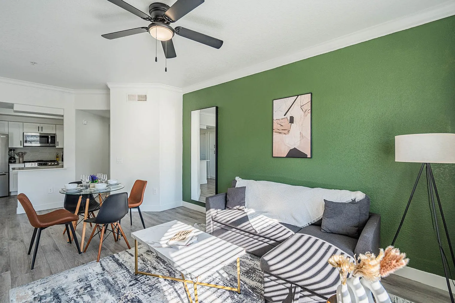 2 bed, 2.0 bath, 1130 sqft, $2,725 — Photo 4