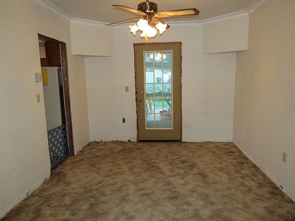 4th image of 290 E 21st St