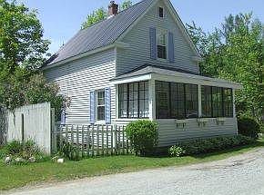 CLASSIC NEW ENGLAND FARMHOUSE