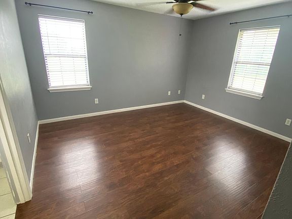 Downstairs bedroom 1