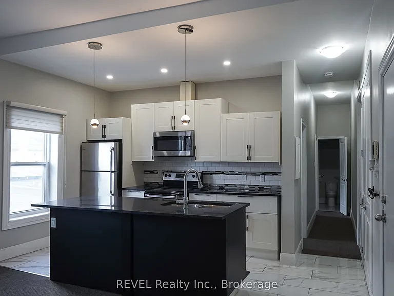 18 Clairmont St #2 — Photo 10