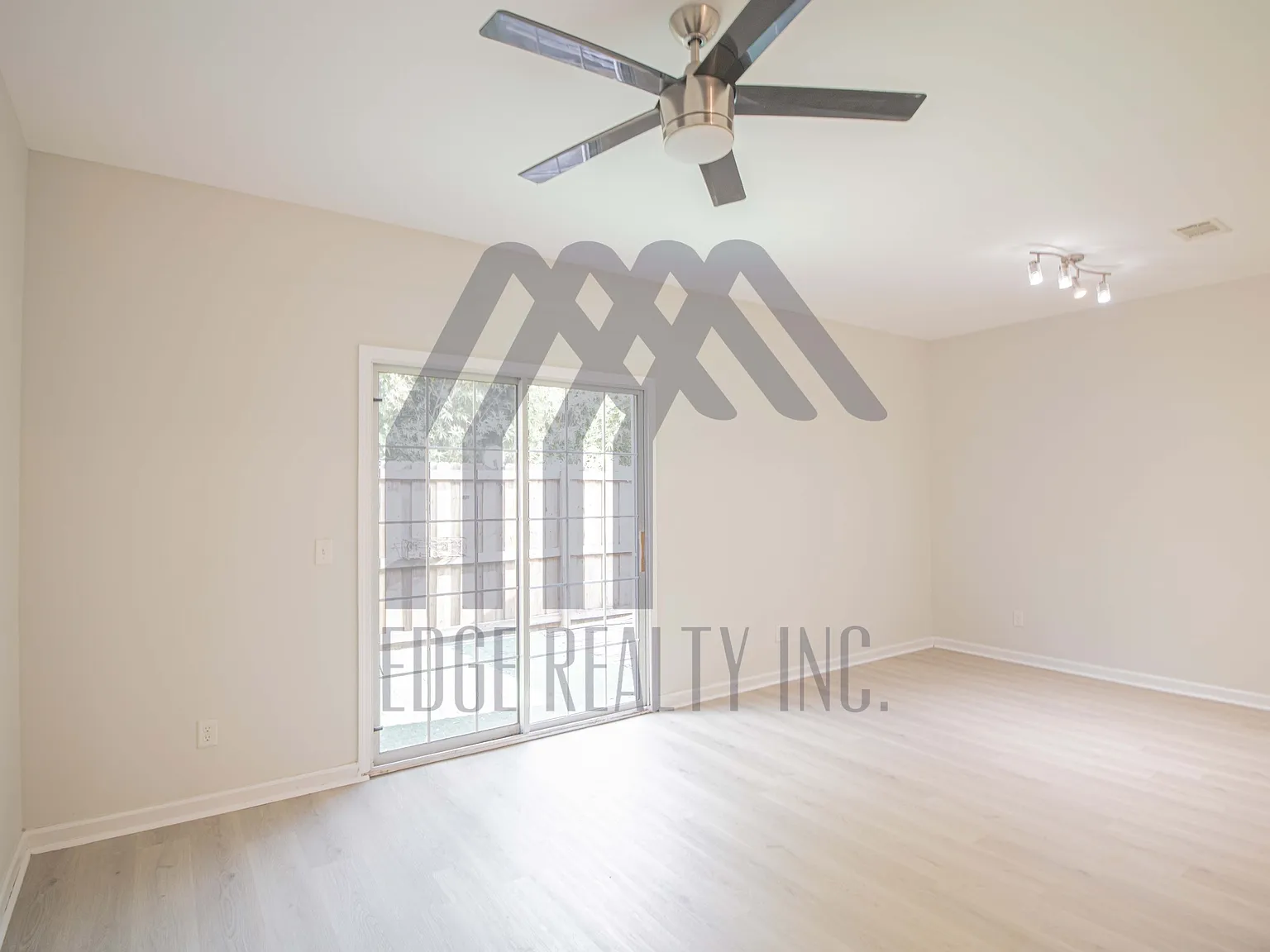 400 Tibet Avenue - 21 — Photo 2