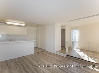 5751 Camellia Ave., North Hollywood, CA 91601
