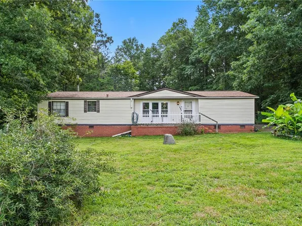 535 State Highway 100, Whitsett, NC 27377