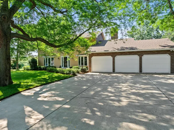 13278 Riverview Dr NW, Elk River, MN 55330