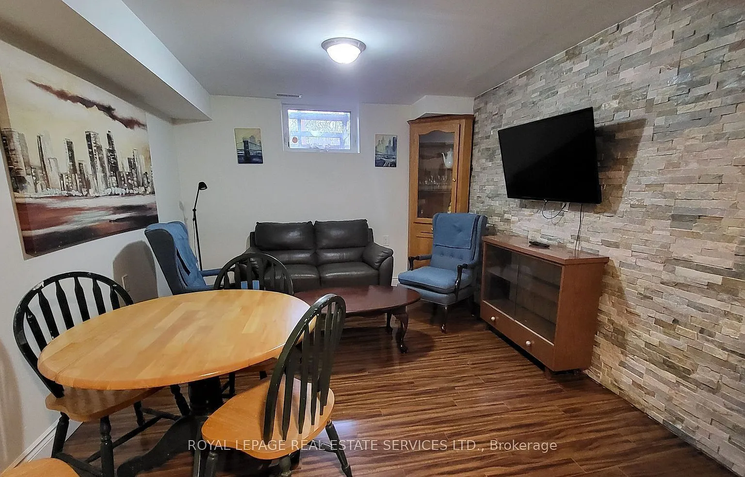 3 bed, $2,100 — Photo 3