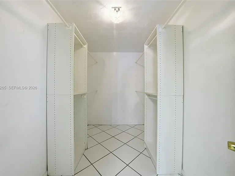 6010 S Falls Circle Dr #323 — Photo 16