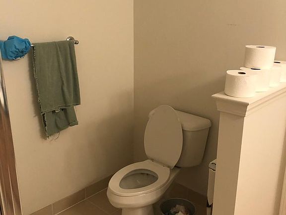 4th image of 28511 Carlton Way Dr