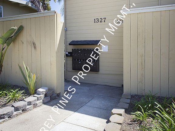 3rd image of 1335 Pacific Beach Dr APT 5