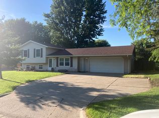 680 Lynwood St SW, Owatonna, MN 55060