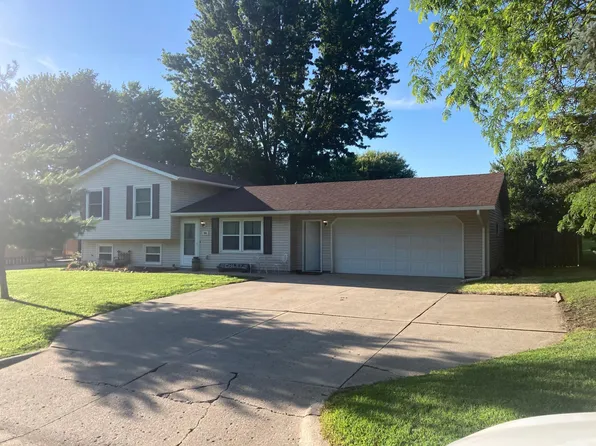 680 Lynwood St SW, Owatonna, MN 55060