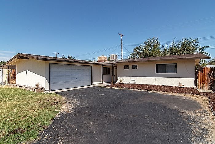 2nd image of 1041 W Avenue H5