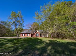 1207 E Deer Rdg, Brandon, MS 39042